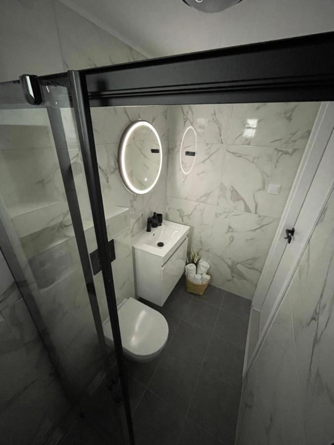 Sea View Loft Apartment เนอาโรดา ภายนอก รูปภาพ