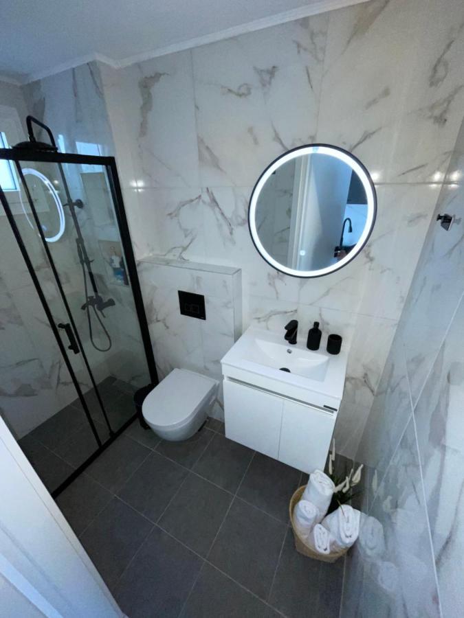 Sea View Loft Apartment เนอาโรดา ภายนอก รูปภาพ