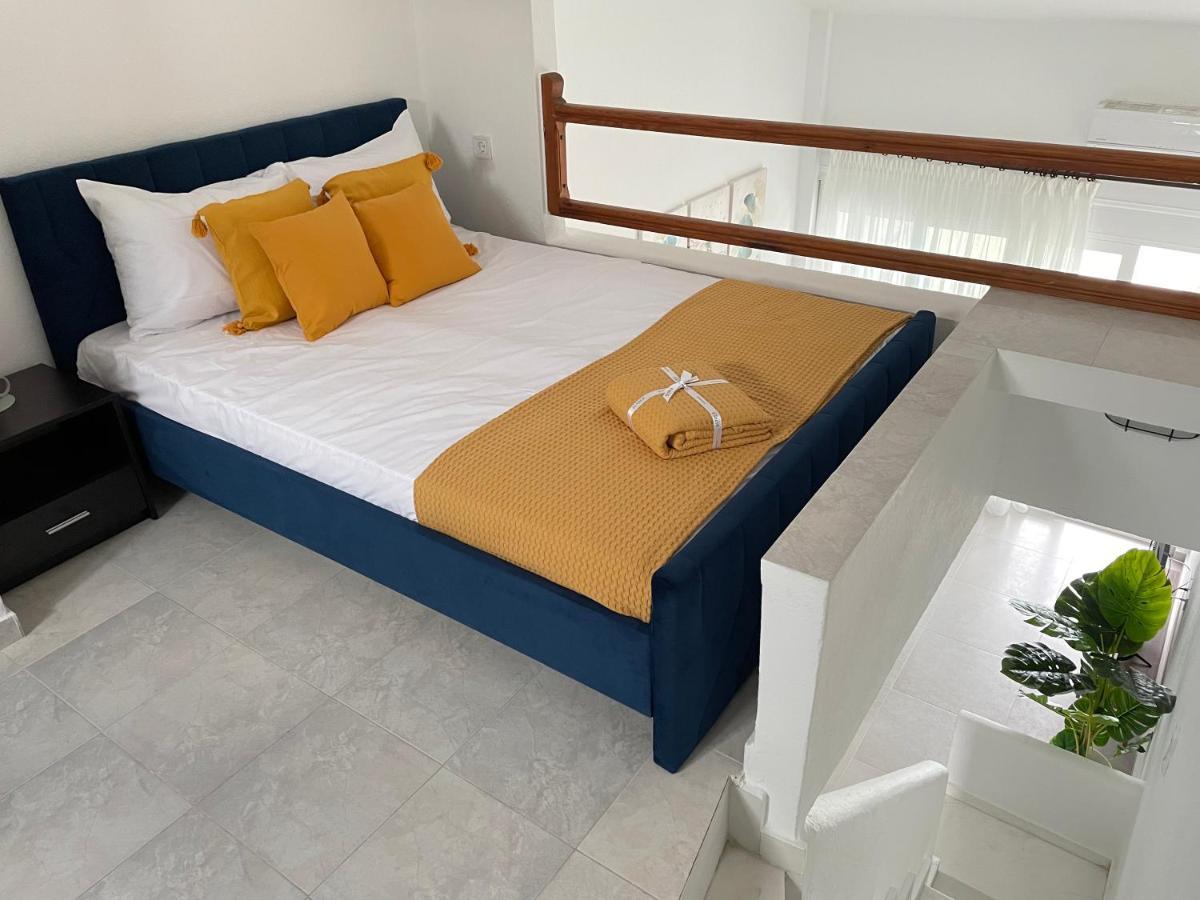 Sea View Loft Apartment เนอาโรดา ภายนอก รูปภาพ