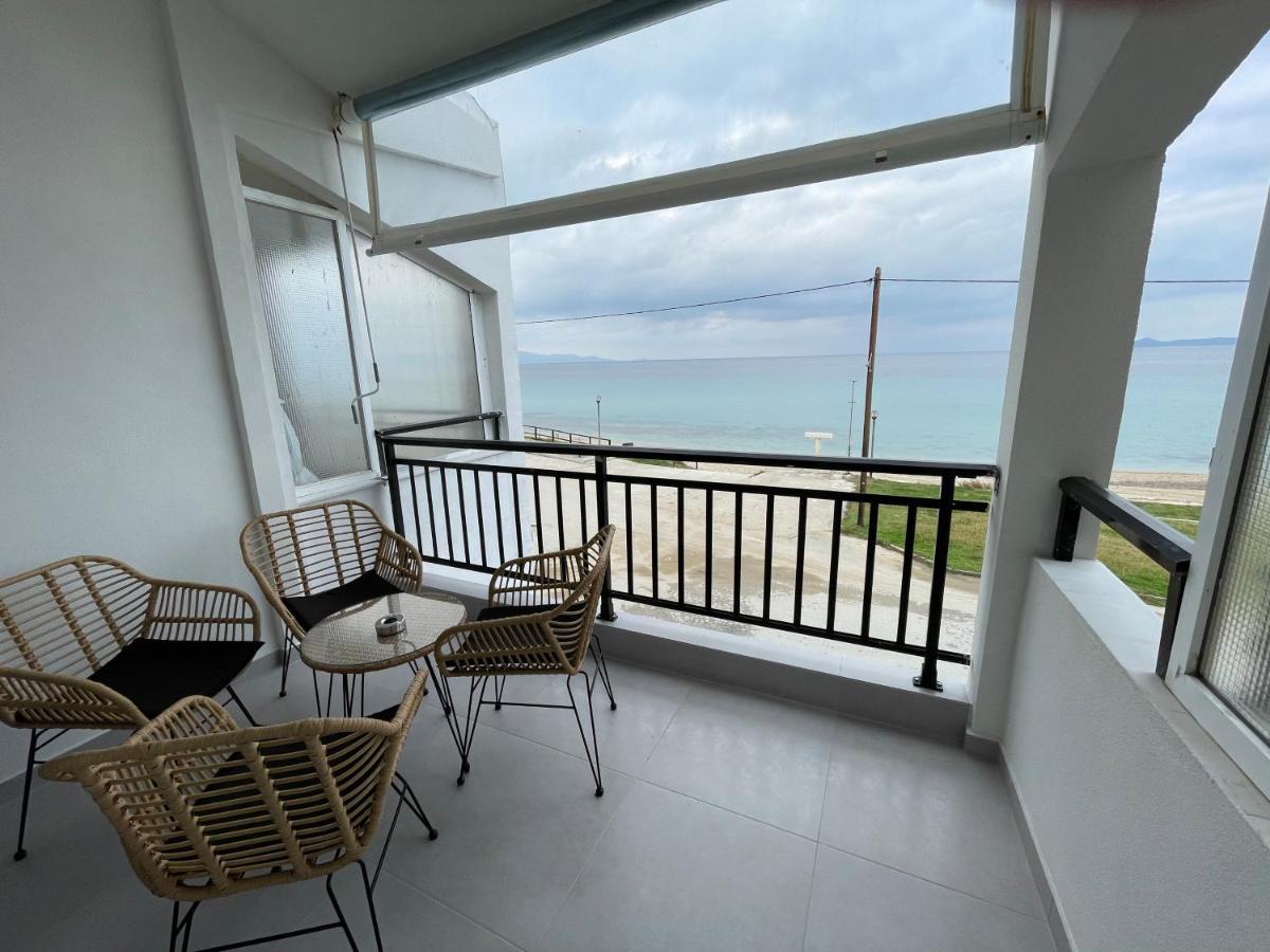Sea View Loft Apartment เนอาโรดา ภายนอก รูปภาพ