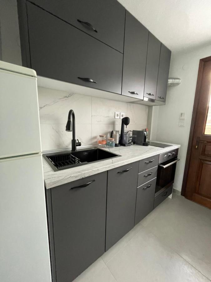 Sea View Loft Apartment เนอาโรดา ภายนอก รูปภาพ
