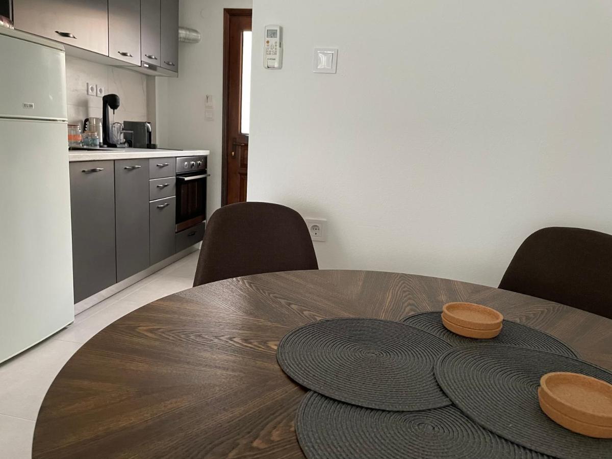 Sea View Loft Apartment เนอาโรดา ภายนอก รูปภาพ